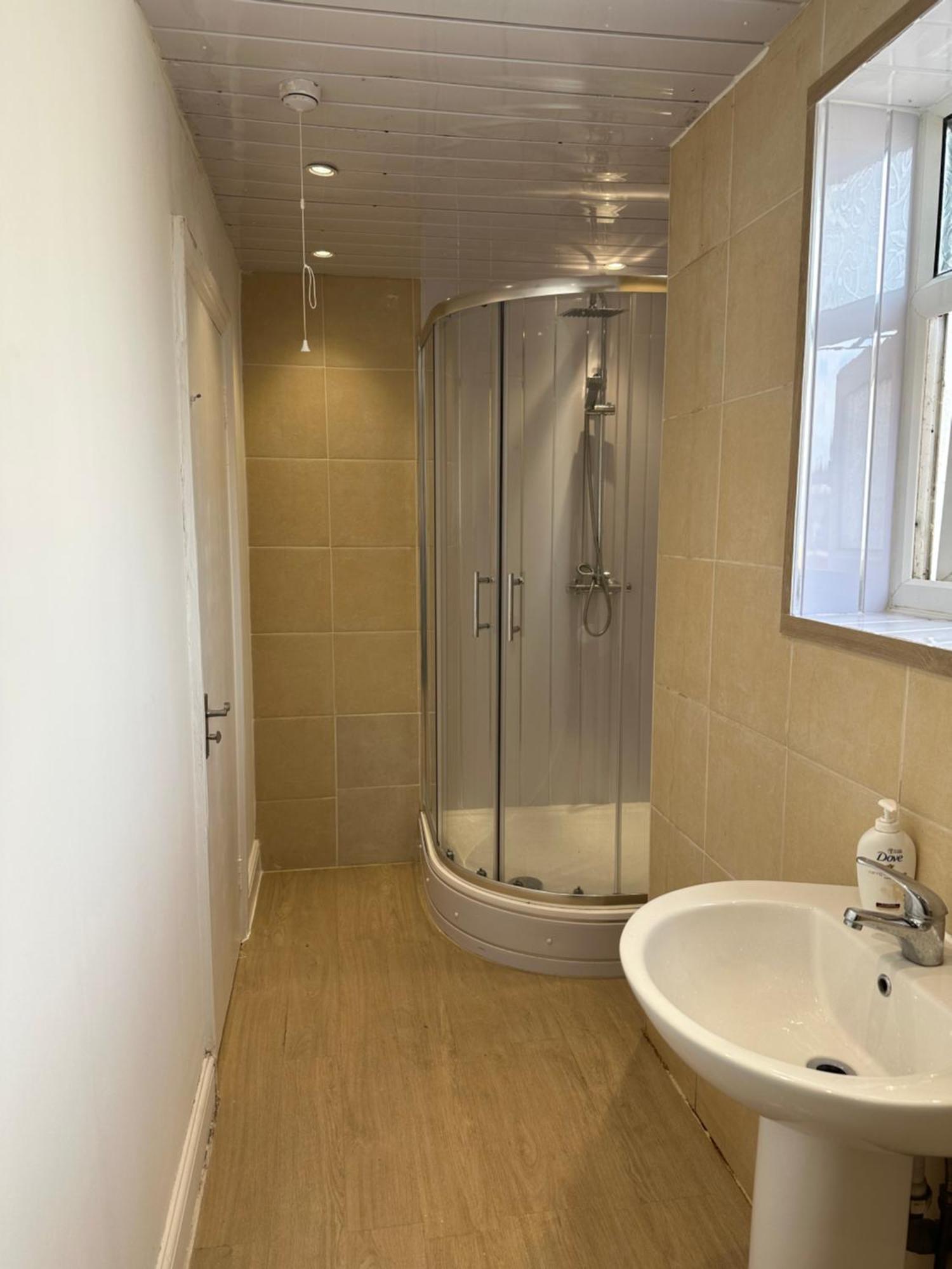 Liverpool Street Blue Bedroom Лондон Экстерьер фото